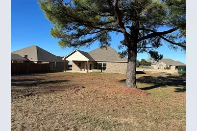 204 Ella Street, Whitesboro, TX 76273 - Photo 2