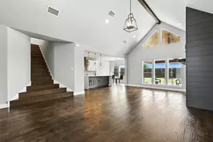 8023 Pennington, Fort Worth, TX 76126 - Photo 4