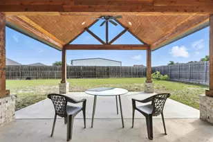 8023 Pennington, Fort Worth, TX 76126 - Photo 32