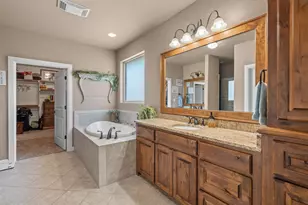 6504 Pinehurst Dr, Granbury, TX 76049 - Photo 14