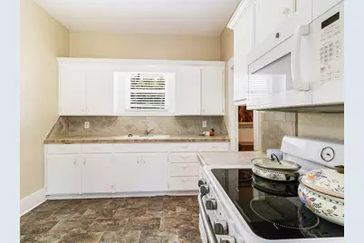 207 N Archer Street, Groesbeck, TX 76642 - Photo 4