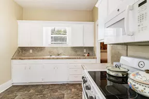 207 N Archer St, Groesbeck, TX 76642 - Photo 4