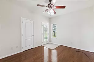 1062 Savannah Ln, Oak Ridge, TX 75142 - Photo 24