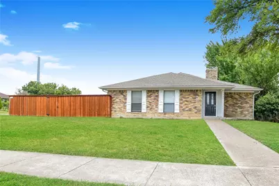 5401 Edgewater Circle, Rowlett, TX 75088 - Photo 1