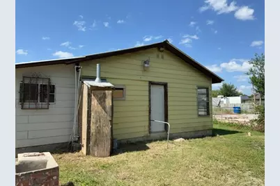 922 Shemya Avenue, San Antonio, TX 78221 - Photo 4