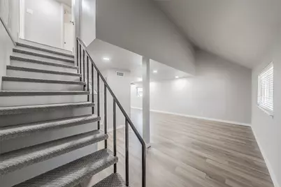 819 Brentwood Lane, Richardson, TX 75080 - Photo 4