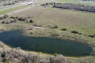 2005 Longhorn, Axtell, TX 76624 - Photo 2