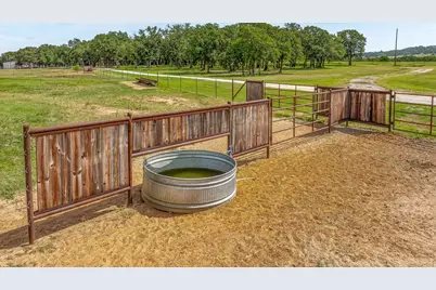 3310 Coy Lane, Granbury, TX 76048 - Photo 4