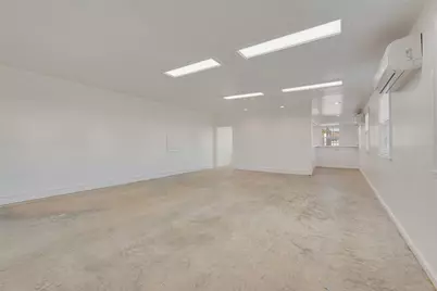 207 W Walnut Street, Nocona, TX 76255 - Photo 12