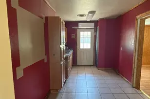 1215 W Dyer St, Breckenridge, TX 76424 - Photo 4