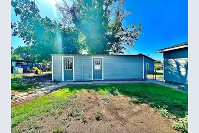 903 N 4th Street, Ballinger, TX 76821 - Photo 6