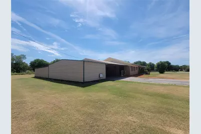 215 Cedar Court, Graham, TX 76450 - Photo 10