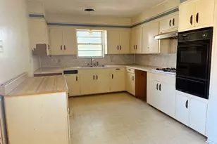 102 S 2nd St, Clyde, TX 79510 - Photo 6