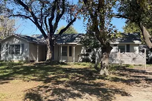 102 S 2nd St, Clyde, TX 79510 - Photo 2