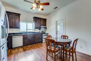 618 E Woodard St, Denison, TX 75021 - Photo 8