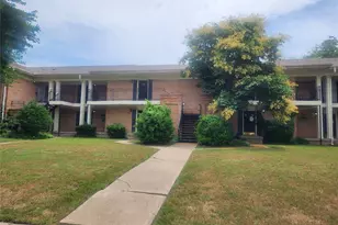 5063 Ridglea Ln, Fort Worth, TX 76116 - Photo 2