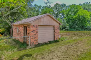 139 Anderson County Road 389, Palestine, TX 75801 - Photo 16