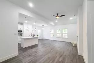 1903 King St, Greenville, TX 75401 - Photo 4