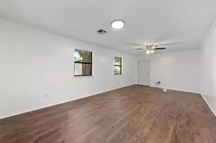 210 Virginia Dr, Waco, TX 76705 - Photo 8