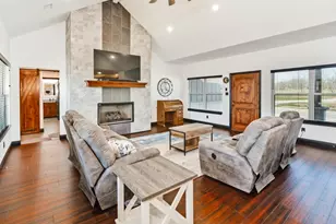 217 Polk, Bowie, TX 76230 - Photo 8