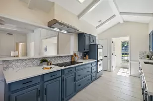 2117 Tree House Ln, Plano, TX 75023 - Photo 10