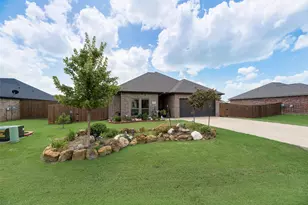 2112 Cole St, Mabank, TX 75147 - Photo 4