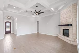 2172 Middlewood Cir, Granbury, TX 76049 - Photo 10