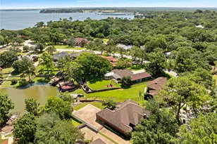 321 Timberlake Dr, Azle, TX 76020 - Photo 34