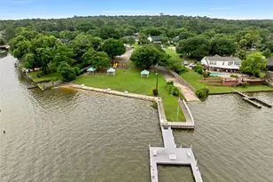 321 Timberlake Dr, Azle, TX 76020 - Photo 38