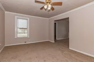 1611 Clark St, Greenville, TX 75401 - Photo 8