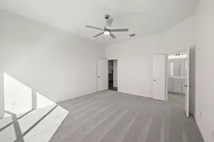 265 Coronado Ct, Granbury, TX 76048 - Photo 10