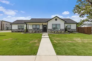 828 Bell St, Sulphur Springs, TX 75482 - Photo 4