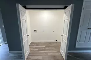 122 S 10th St, Sanger, TX 76266 - Photo 8