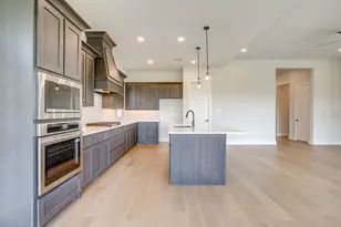 1660 Cedar Elm Wy, Burleson, TX 76028 - Photo 18