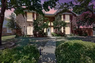 3819 Silver Maple Dr, Carrollton, TX 75007 - Photo 4