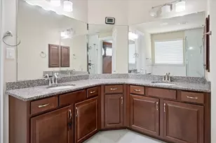 7211 Beranger Dr, Irving, TX 75063 - Photo 18