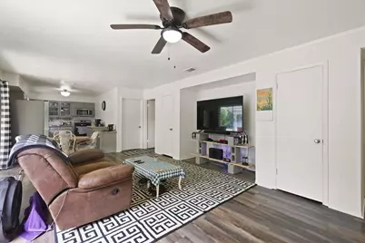 1211 Greenbriar Lane, Cleburne, TX 76033 - Photo 12