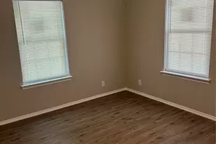 701 Hulme St, Bowie, TX 76230 - Photo 16