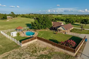 8 Northglen Rd, Breckenridge, TX 76424 - Photo 32