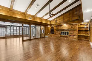 1605 Canyon Oaks Dr, Irving, TX 75061 - Photo 10