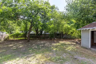 607 N Dallas Street, Ennis, TX 75119 - Photo 34