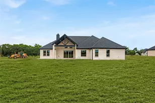 7637 Co Rd 1052, Celeste, TX 75423 - Photo 38