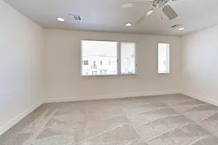 324 Templeton Dr, Fort Worth, TX 76107 - Photo 10