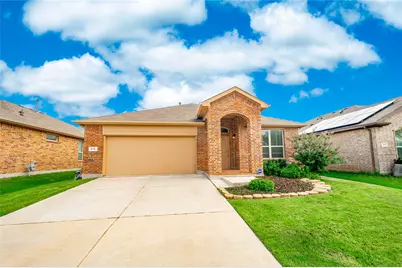 316 Oakbluff Drive, Denton, TX 76210 - Photo 2