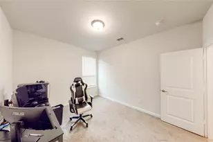 316 Oakbluff Dr, Denton, TX 76210 - Photo 24