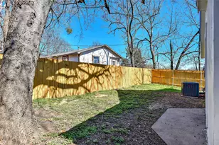 619 E Sears St, Denison, TX 75021 - Photo 12