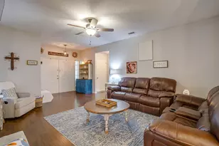 304 Comanche Walk, Joshua, TX 76058 - Photo 12