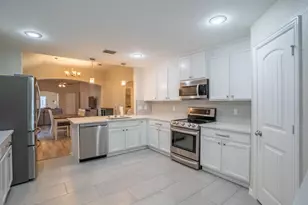 5505 Thunder Bay Dr, Fort Worth, TX 76119 - Photo 14