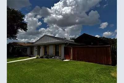 1029 Cross Bend Road, Plano, TX 75023 - Photo 2