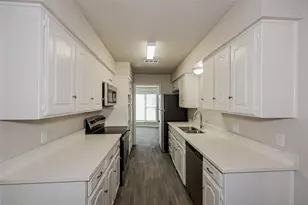 620 Huntwich Dr, Bedford, TX 76021 - Photo 6